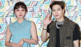 吃瓜娱乐圈明星最新消息,明星恋情曝光，豪门争斗再升级！